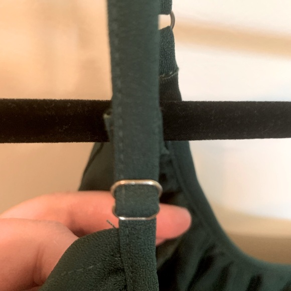 Emery Rose cold shoulder bell sleeve dress size 3X - Picture 6 of 7